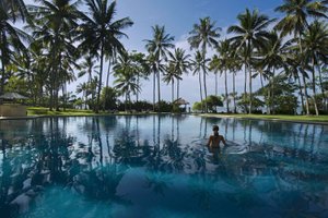 Piscine et plage