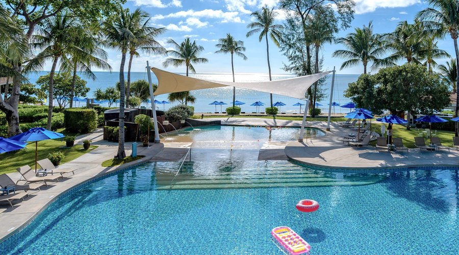 Splash - Ocean view pool
