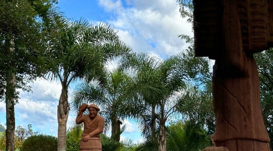 Conecte-se com a arte, a história e a tranquilidade da natureza em um passeio imperdível.