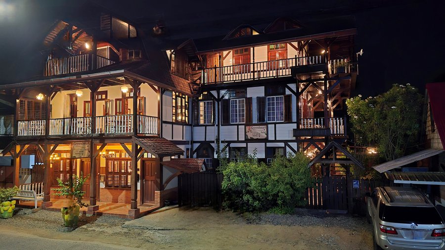 Greenheart Boutique Hotel is the only one of its kind and unique charming 4-star eco hotel located in the historic center of Paramaribo, where the guest feels at home! The hotel has been made of Surinamese hardwood, which creates an authentic Surinamese ambiance. At the Greenheart Boutique hotel, we like to associate our hospitality and professional service minded staff to an attractive ambiance, flexibility, sociability and relaxation. Welcome in a world that seemed to have disappeared!