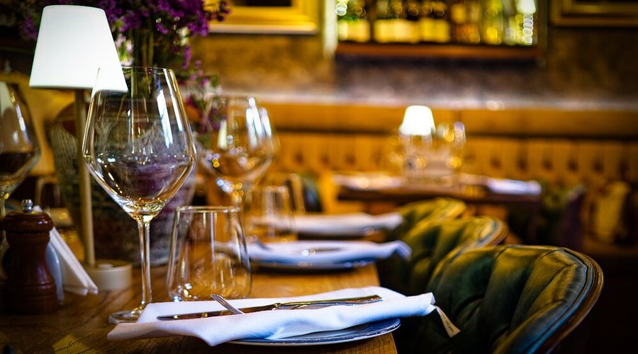 A Special Surprise Awaits This Valentine’s Day at Mama’s Bistro! 💕🍽  💕 Celebrate love with our Exclusive Valentine’s Day Menu, crafted for an unforgettable fine dining experience. Indulge in exquisite dishes, perfectly paired wines, and a romantic ambiance designed for the occasion.💕  ✨ Limited seating – Reserve now! 📍 Topličin venac 6, Belgrade 📞 Book your table: +381691599599  🔗 Explore our menu: https://mamasbistro.rs/jelovnik/  Romantic dinner, fine dining, best restaurant in Belgrade