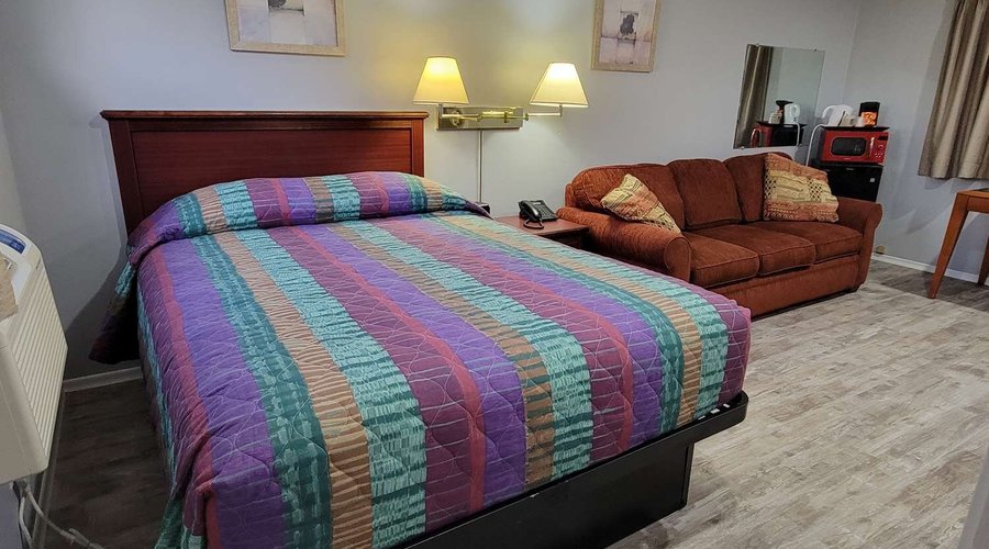 Guest room