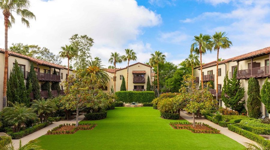 Estancia La Jolla Hotel & Spa