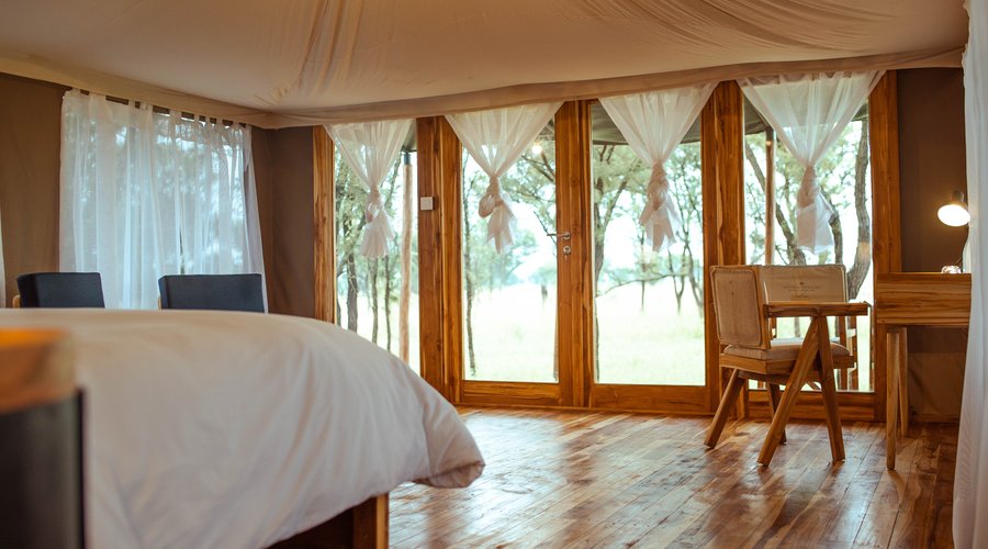Wake up to breathtaking Serengeti views through large windows that immerse you in the landscape from dawn to dusk.