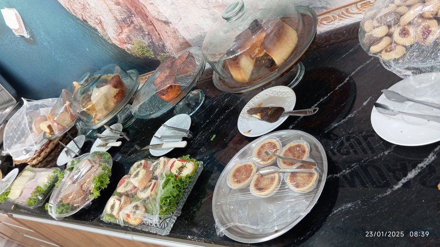 Café da manhã muito bom.