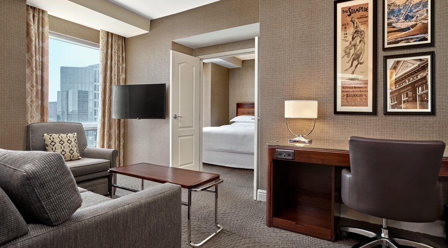One-Bedroom King Deluxe Suite