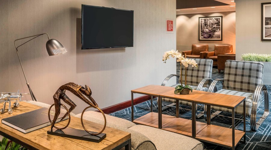 Lobby - Lounge Seating