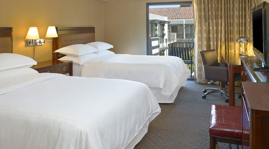Double/Double Guest Room