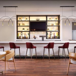 Lea Restaurant and Bar