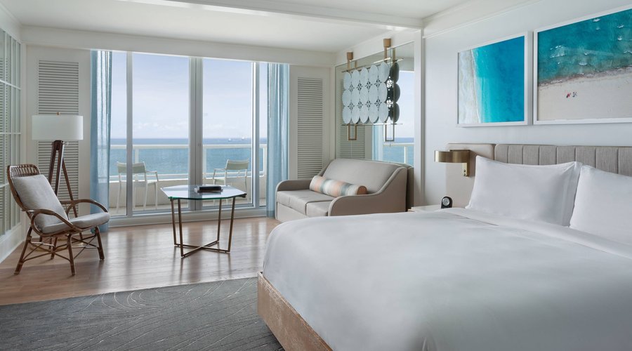 Oceanfront King View Room - High Floor