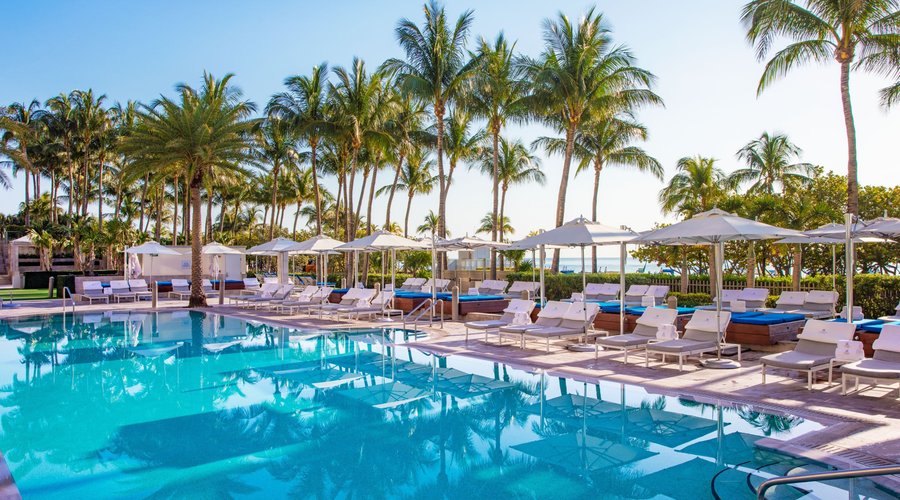 Family friendly resort pool