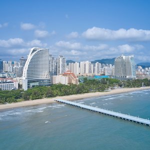 An overview of the hotel's location