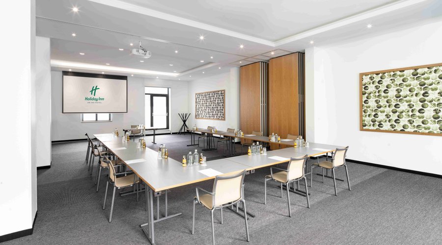 Meeting Room Dollar+Euro in U-Shape