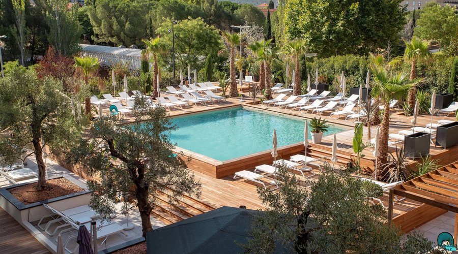 Outdoor Swimming Pool