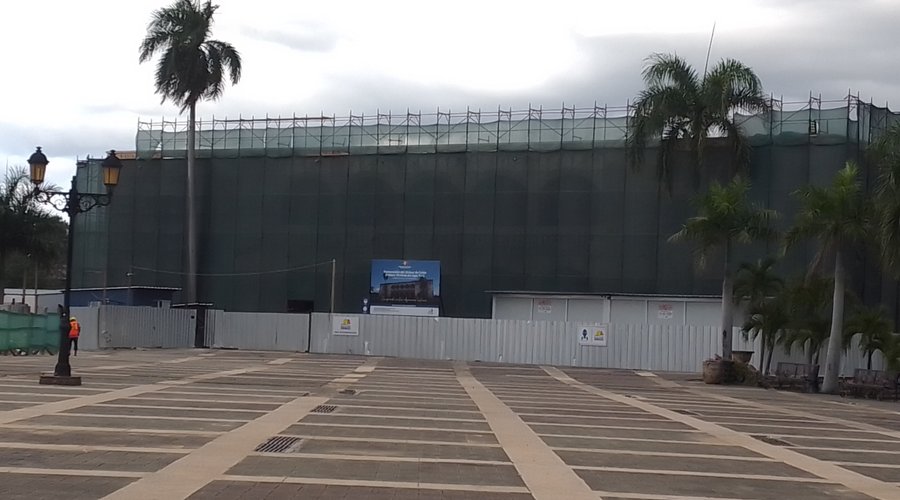 Alcázar de Colón o Palacio Virreinal de Don Diego Colón se encontraba en restauración (Abril 2024)