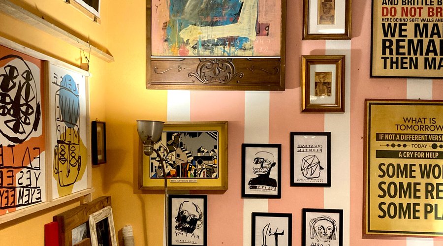 The studio of Tom Leamon.