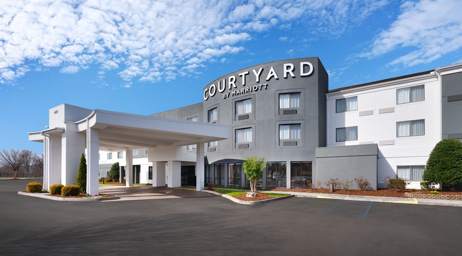 Hotel Daytime Exterior