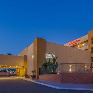 Ramada Plaza Garden GroveAnaheim South