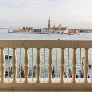 Exterior Panorama