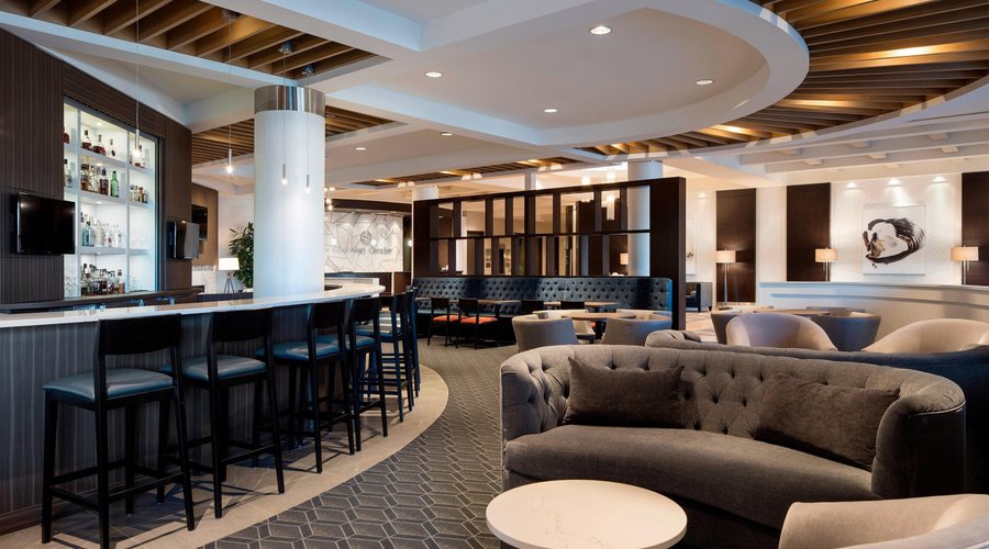 Barlow's Lounge