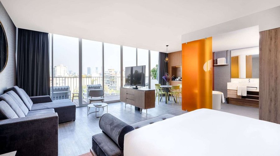 Guest room