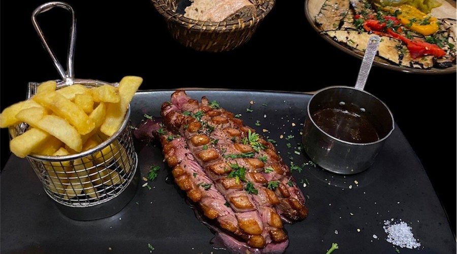 Le magret de canard sauce orange miel et porto 