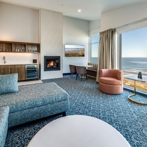 Superior 2-bedroom King Suite