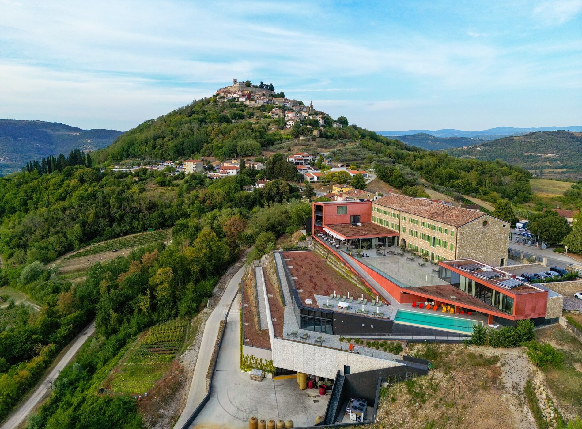 ROXANICH Winery and Design Hotel by null