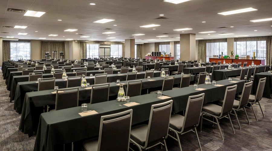 Pueblo Meeting Room - Classroom Setup