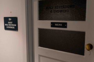 Room & Suite