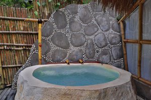 Kolam Renang & Pantai
