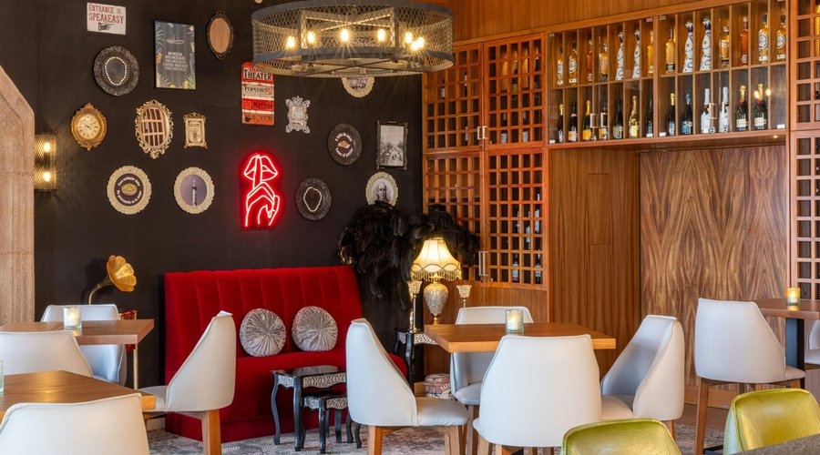 La 16 Speakeasy Restaurant