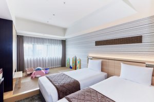 Room & Suite