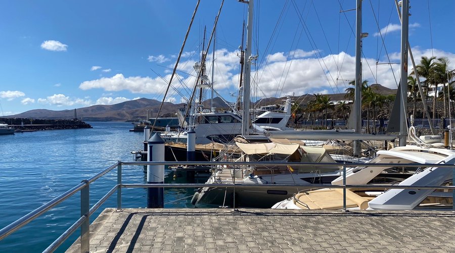 Lovely harbour we went by car but all the clothes shops etc are no longer there so it’s only what u see front line you get ie bars restaurants and a marina ok for a spot of lunch