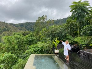 Kolam Renang & Pantai