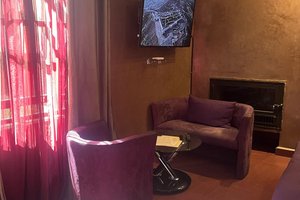Room & Suite