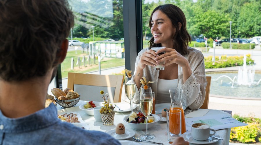 Langschläferfrühstück bis 11 Uhr im Thermenhotel Vier Jahreszeiten