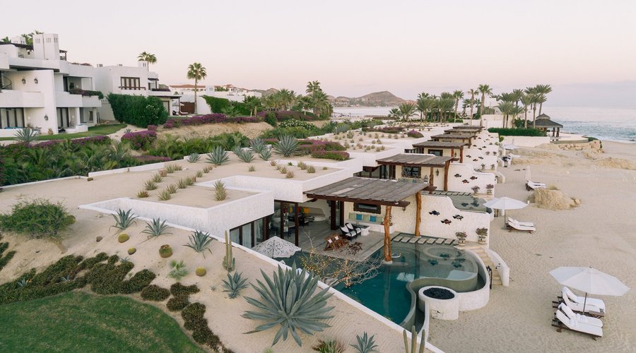 Baja-style spacious Beachfront Signature Villas with 24-hour personalized service.