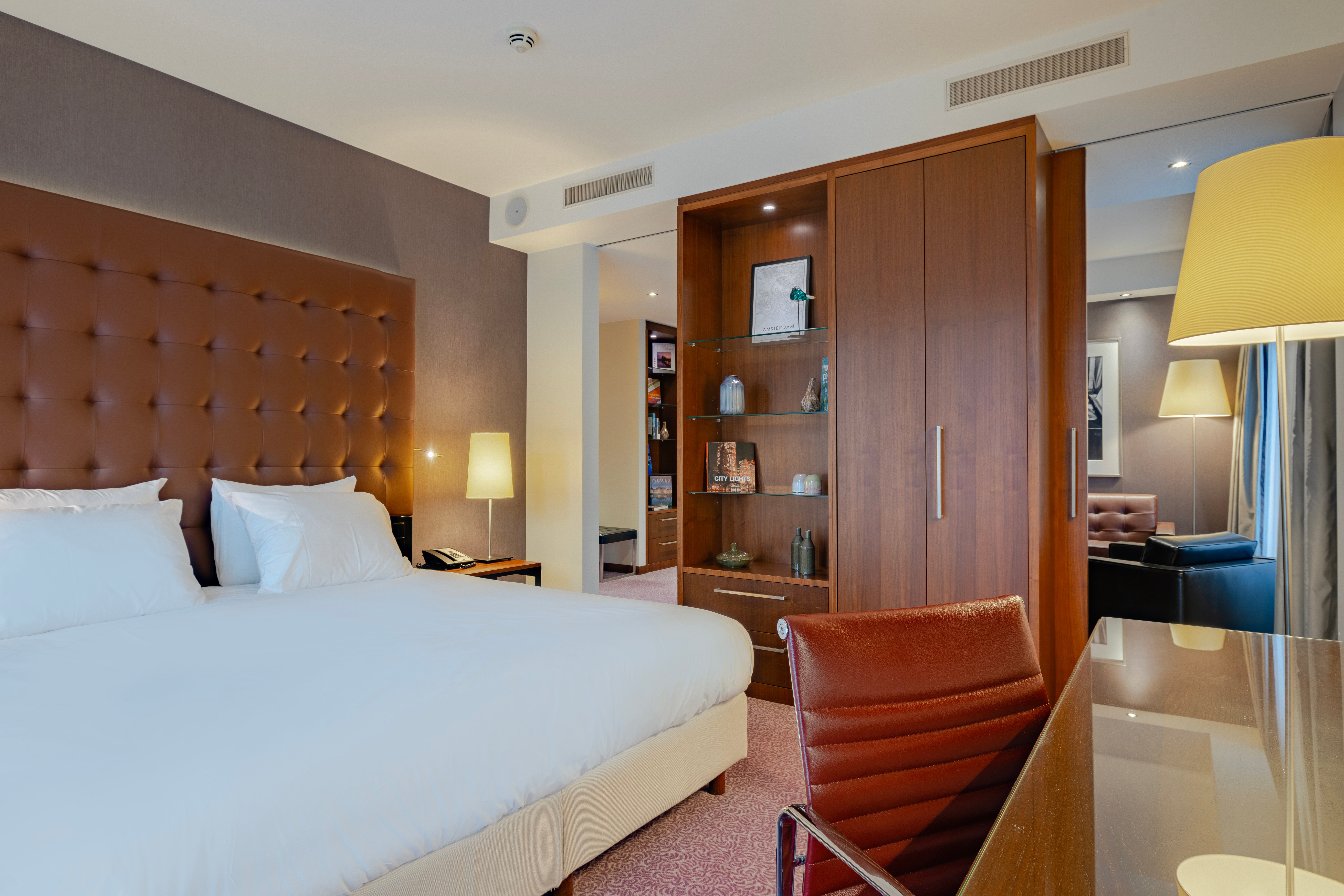 CROWNE PLAZA AMSTERDAM - SOUTH, AN IHG HOTEL - Updated 2025