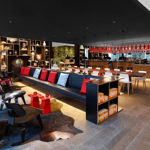 Rotterdam-living room