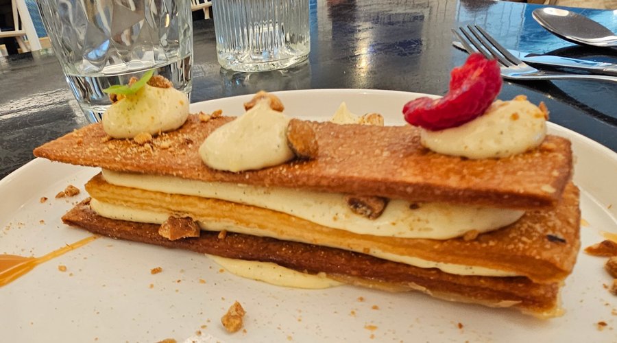 Millefeuille de "Merlu" du nom du restaurant 