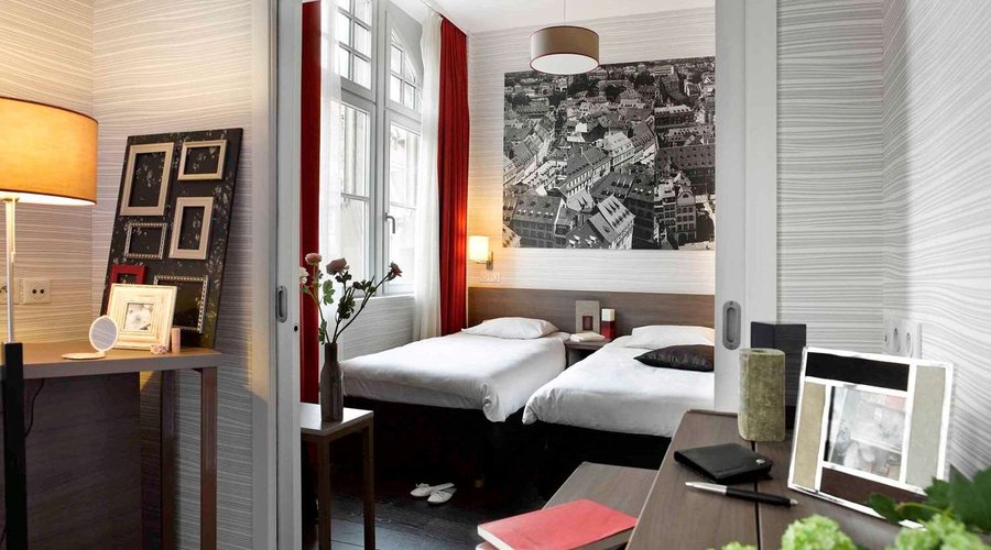 Guest room