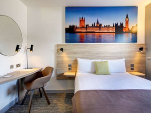 Room & Suite
