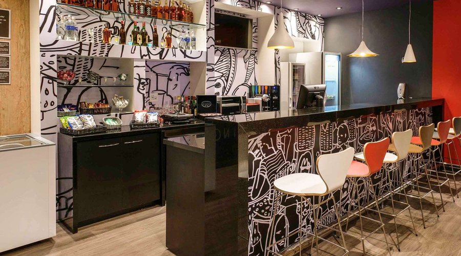 Bar Lounge
