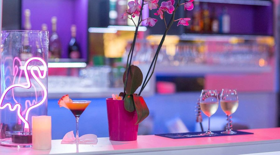 Bar Lounge