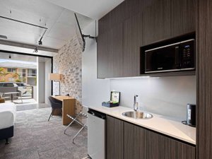 Room & Suite