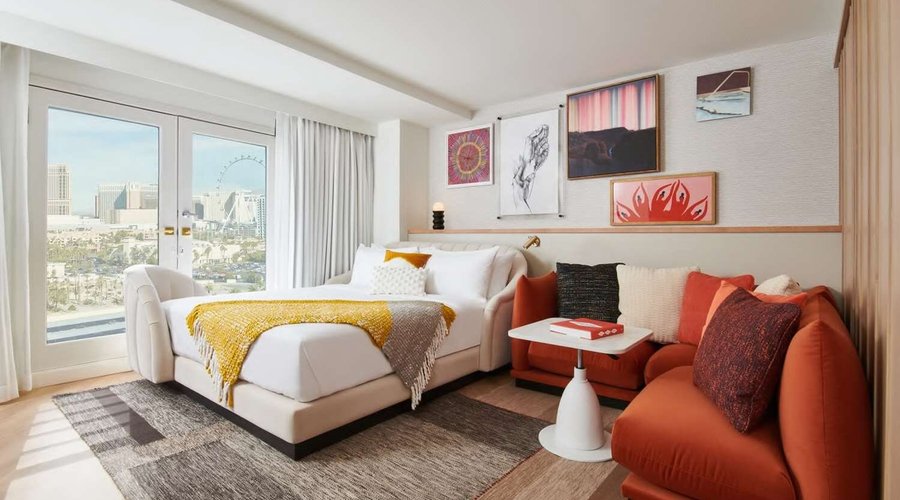 Guest room