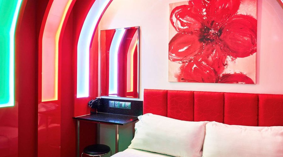 Guest room
