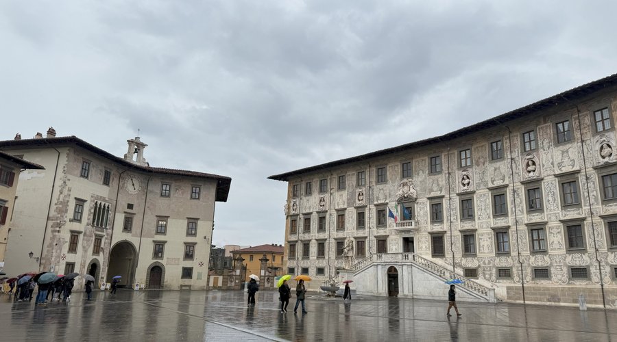 vista sul Palazzo dell'Orologio