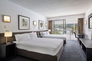 Room & Suite